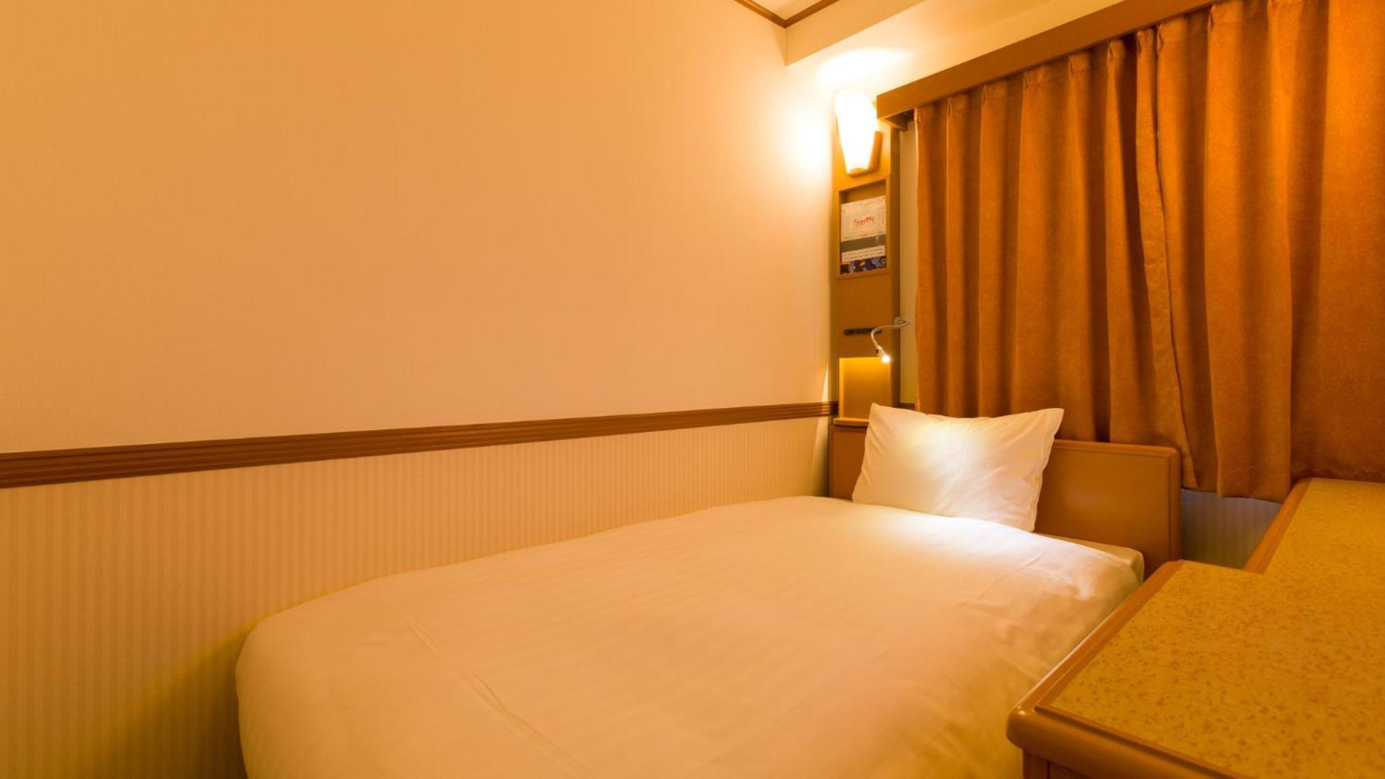 Toyoko Inn Tokyo Shinagawa Aomono-Yokocho-Eki Номер фото